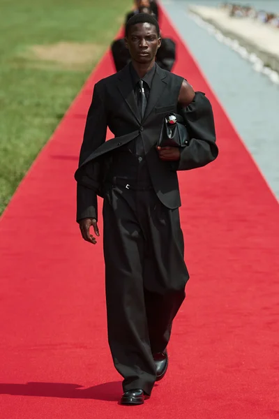 Look 22
